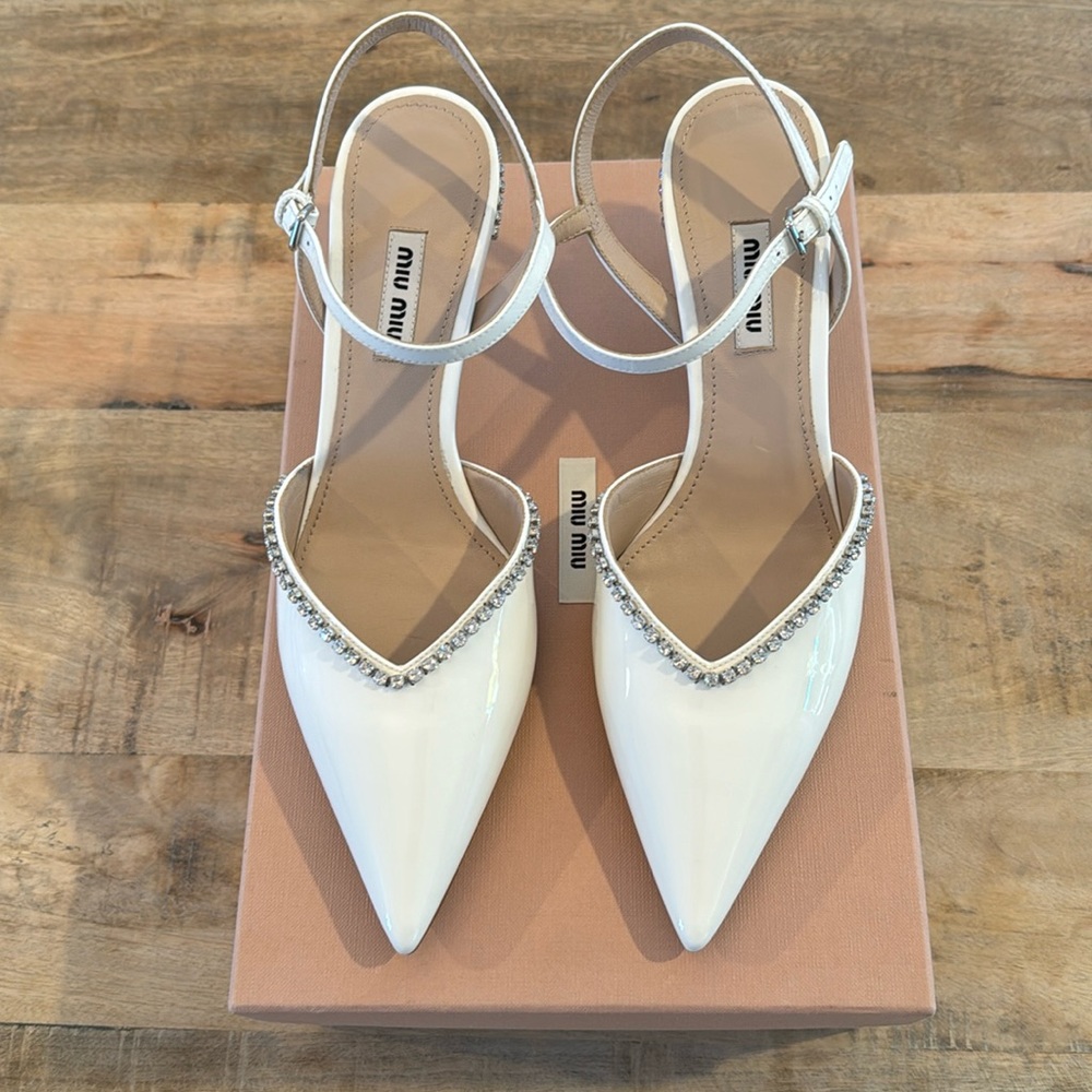 MIU MIU Calzature Donna Bianco Kitten Heel in Size 38.5